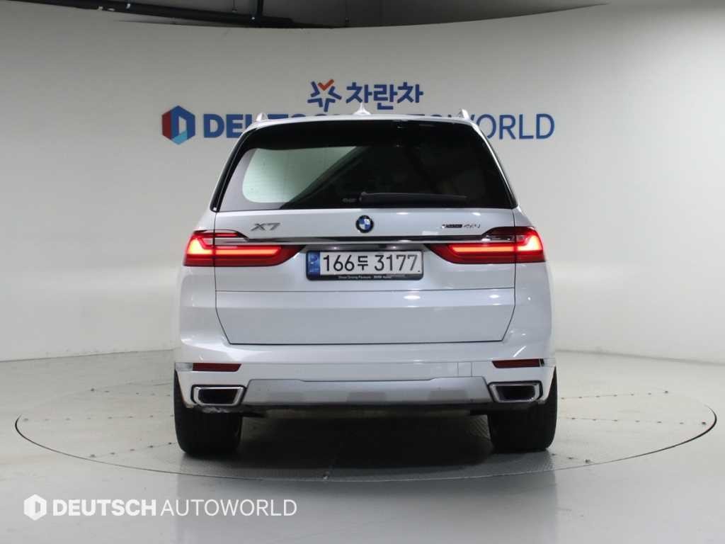 BMW X7 X7 (G07) xDrive 40i 디자인 퓨어 엑셀런스 6인승 이미지 4
