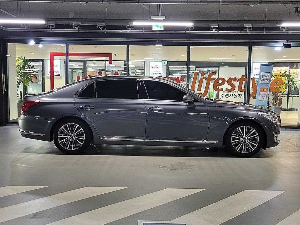 제네시스 EQ900 3.8 GDI AWD 프리미엄 럭셔리 이미지 3