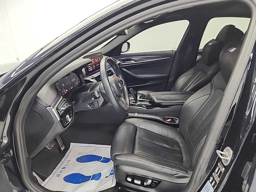 BMW 5시리즈 5시리즈 (G30) 520i M 스포츠 이미지 11
