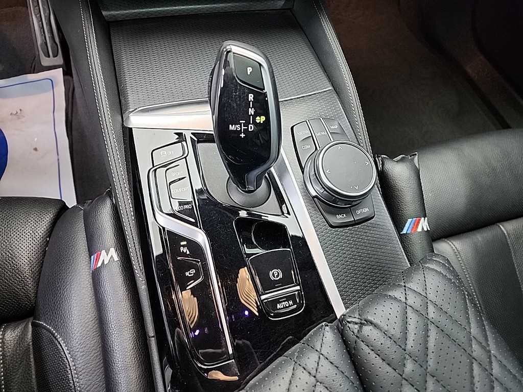 BMW 5시리즈 5시리즈 (G30) 520i M 스포츠 이미지 8