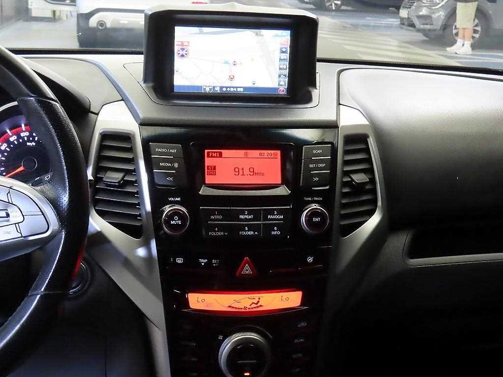 KG모빌리티(쌍용) 티볼리 가솔린 2WD 1.6 VX 이미지 11