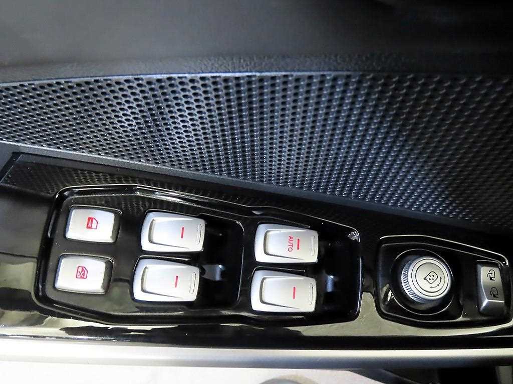 KG모빌리티(쌍용) 티볼리 가솔린 2WD 1.6 VX 이미지 16