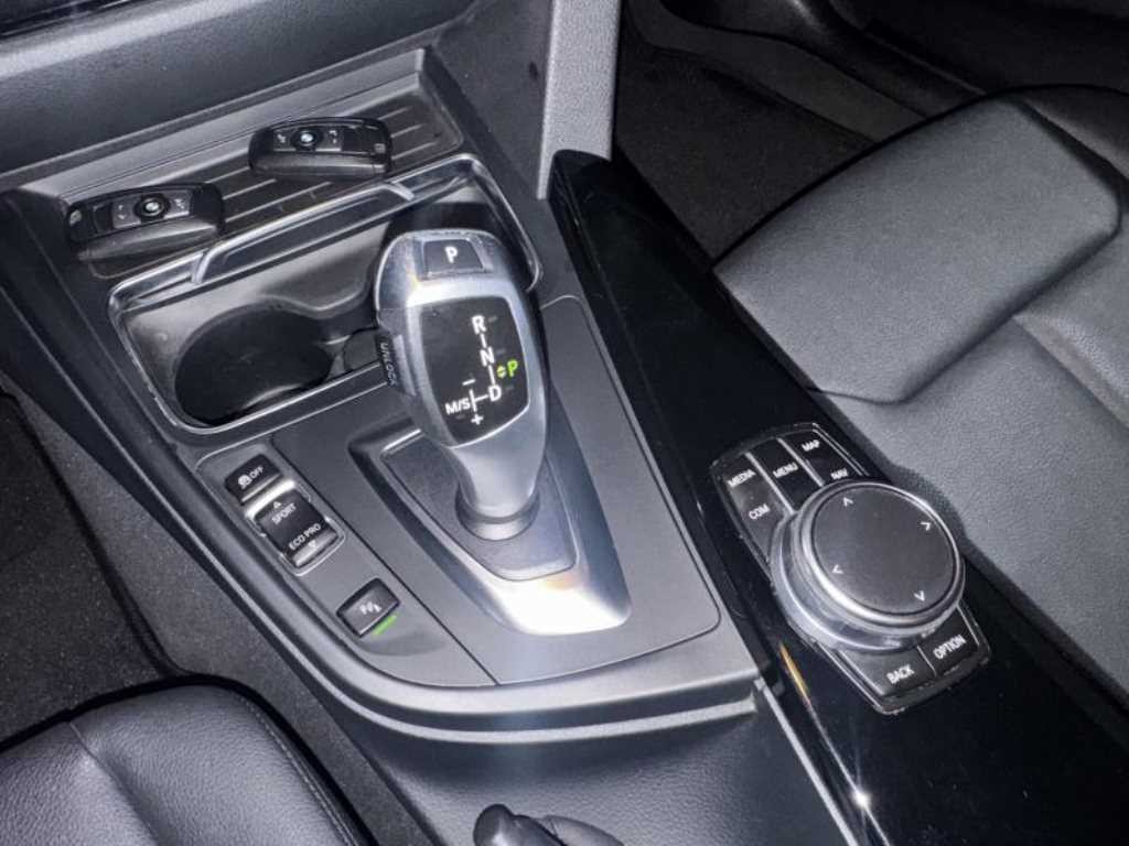 BMW 3시리즈 3시리즈 (F30) 320d 이미지 11
