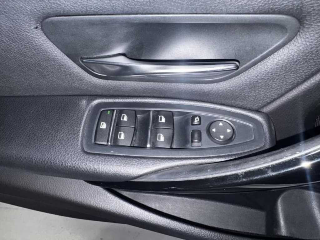 BMW 3시리즈 3시리즈 (F30) 320d 이미지 13