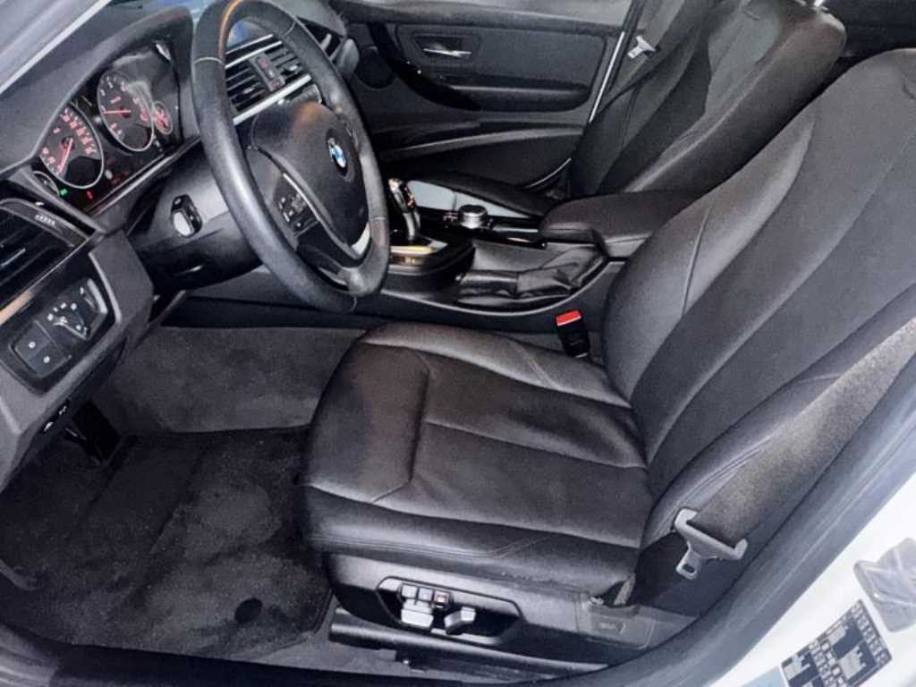 BMW 3시리즈 3시리즈 (F30) 320d 이미지 15