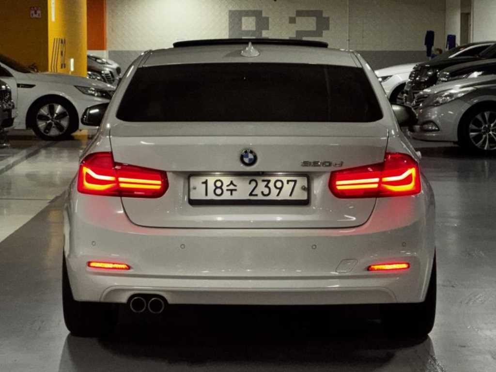 BMW 3시리즈 3시리즈 (F30) 320d 이미지 4