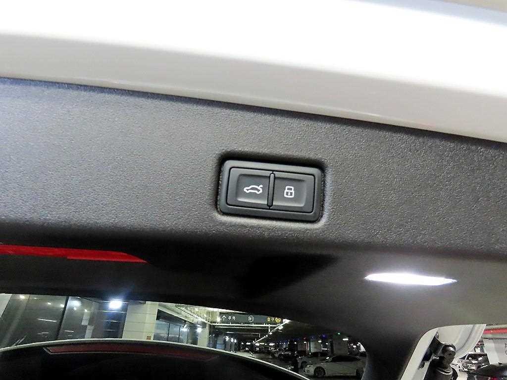 아우디 Q5 Q5 (80A) 40 TFSI 콰트로 어드밴스드 이미지 17