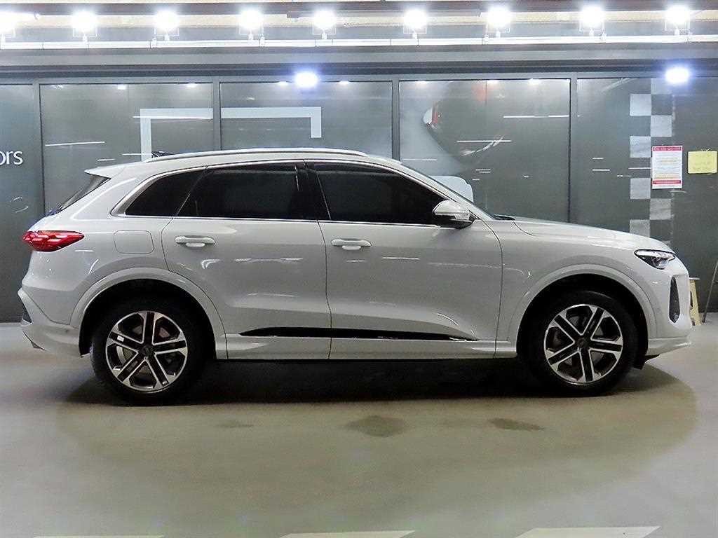 아우디 Q5 Q5 (80A) 40 TFSI 콰트로 어드밴스드 이미지 3