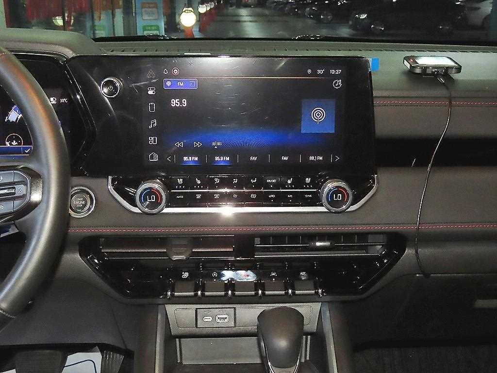 쉐보레 콜로라도 올 뉴 콜로라도 2.7 Z71 4WD 이미지 11