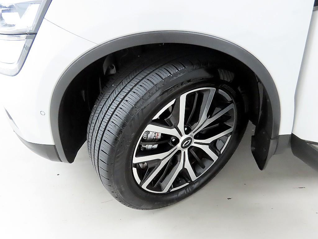 르노코리아(삼성) QM6 더뉴QM6 2.0 LPe RE 시그니처 2WD 이미지 19