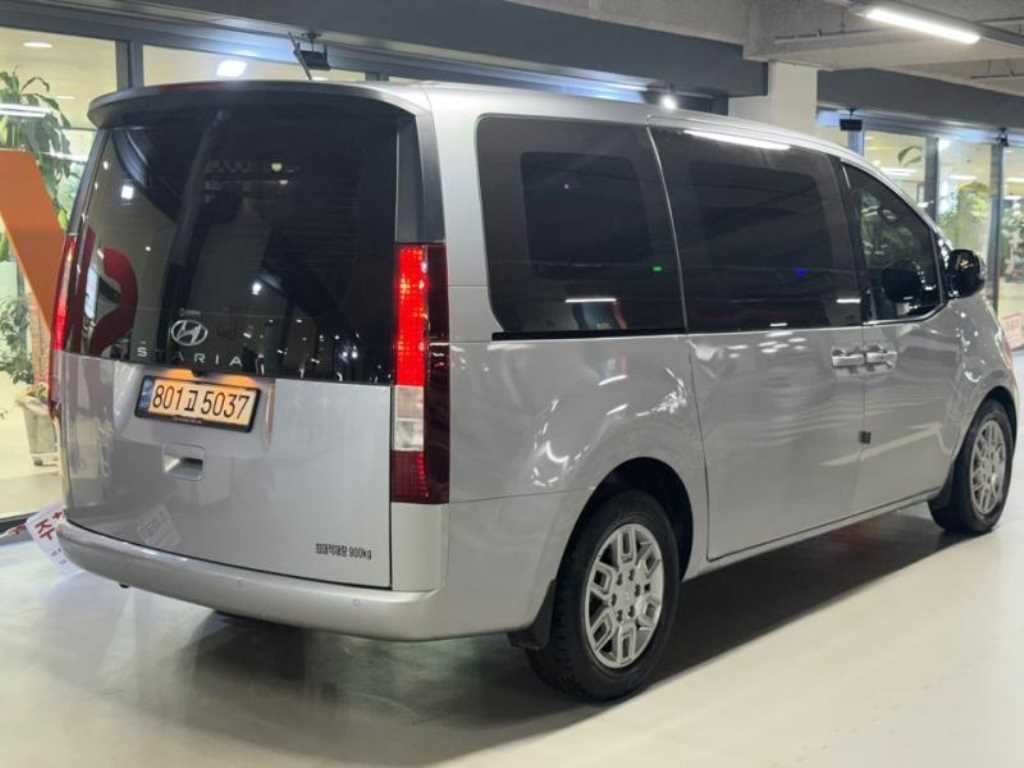 현대 스타리아 2WD 디젤 카고 모던 3인승 이미지 4