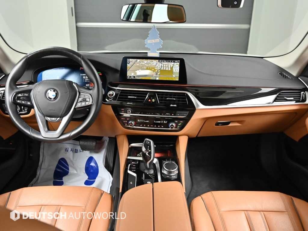 BMW 5시리즈 5시리즈 (G30) 520i 럭셔리 이미지 7