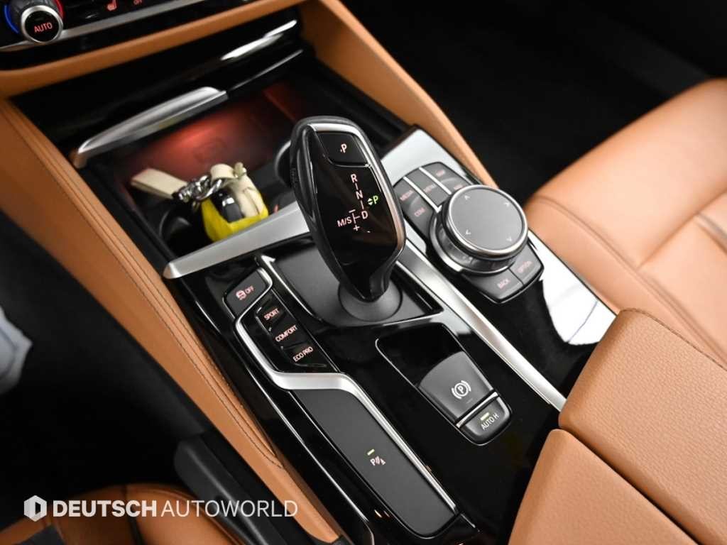BMW 5시리즈 5시리즈 (G30) 520i 럭셔리 이미지 9