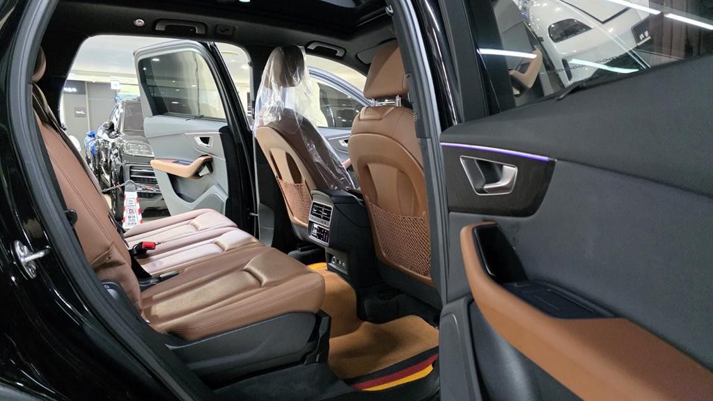 아우디 Q7 Q7 (4M) 45 TDI 콰트로 프리미엄 이미지 10
