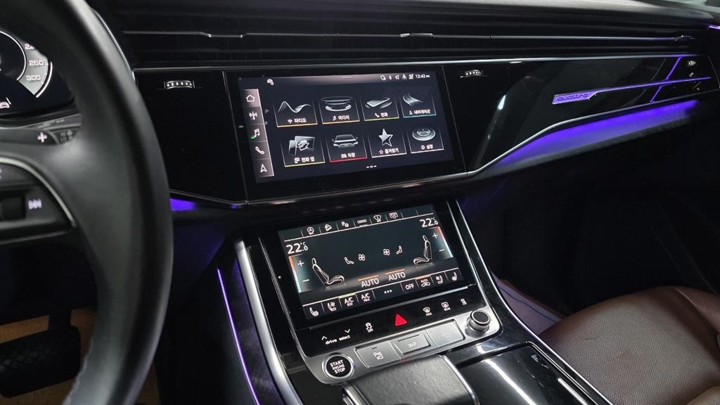 아우디 Q7 Q7 (4M) 45 TDI 콰트로 프리미엄 이미지 3