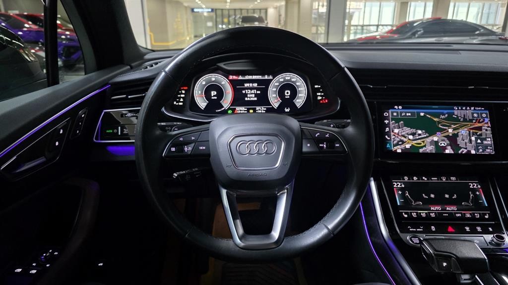 아우디 Q7 Q7 (4M) 45 TDI 콰트로 프리미엄 이미지 5
