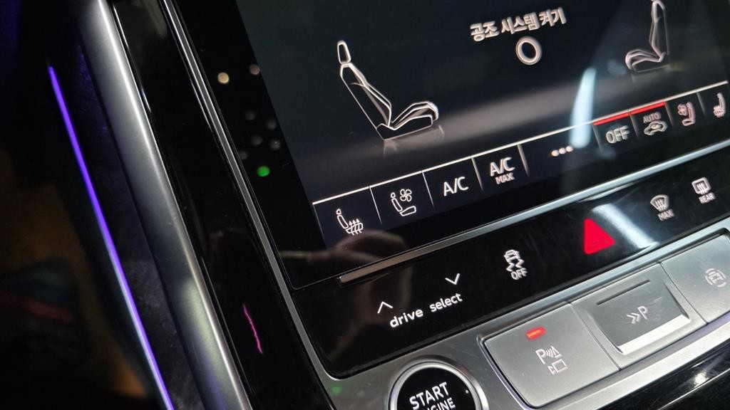 아우디 Q7 Q7 (4M) 45 TDI 콰트로 프리미엄 이미지 6