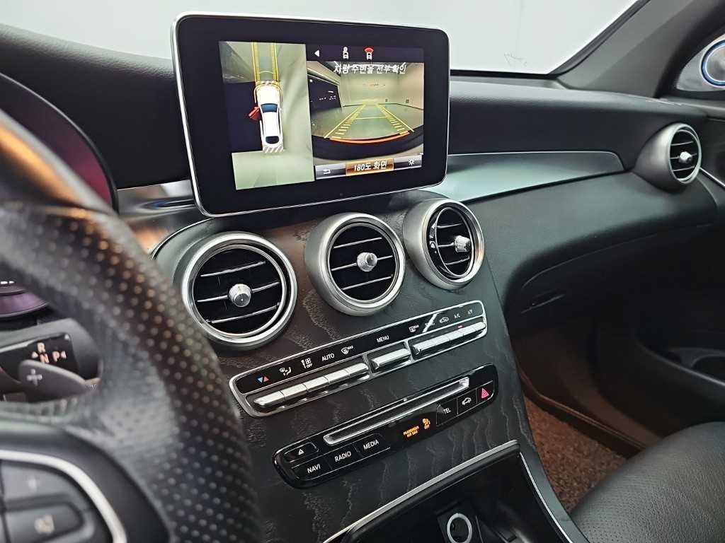 벤츠 GLC 클래스 GLC클래스 X253 GLC 300 4MATIC 쿠페 이미지 10
