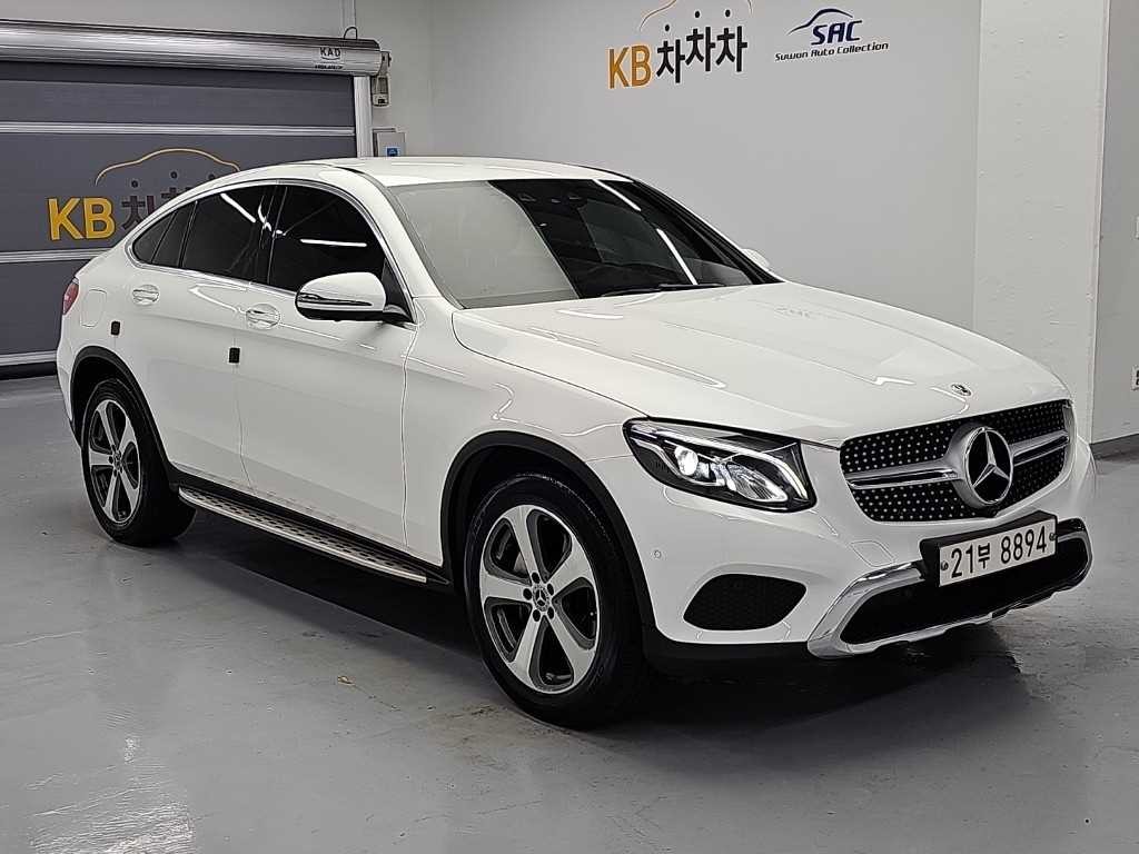 벤츠 GLC 클래스 GLC클래스 X253 GLC 300 4MATIC 쿠페 이미지 4