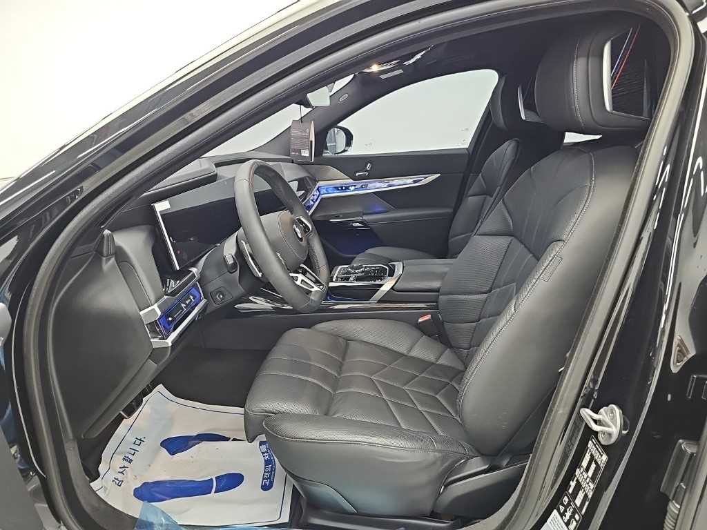 BMW 7시리즈 7시리즈 (G70) 740i xDrive M 스포츠 이미지 11