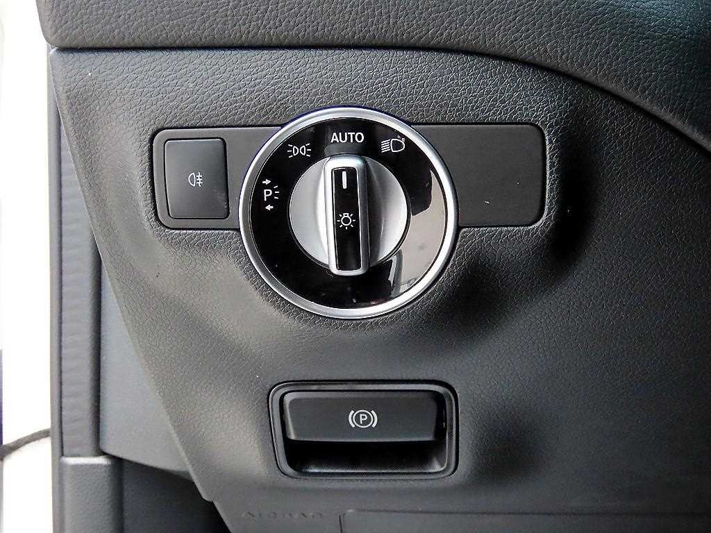 벤츠 GLA 클래스 GLA클래스 X156 GLA220 프리미엄 이미지 12