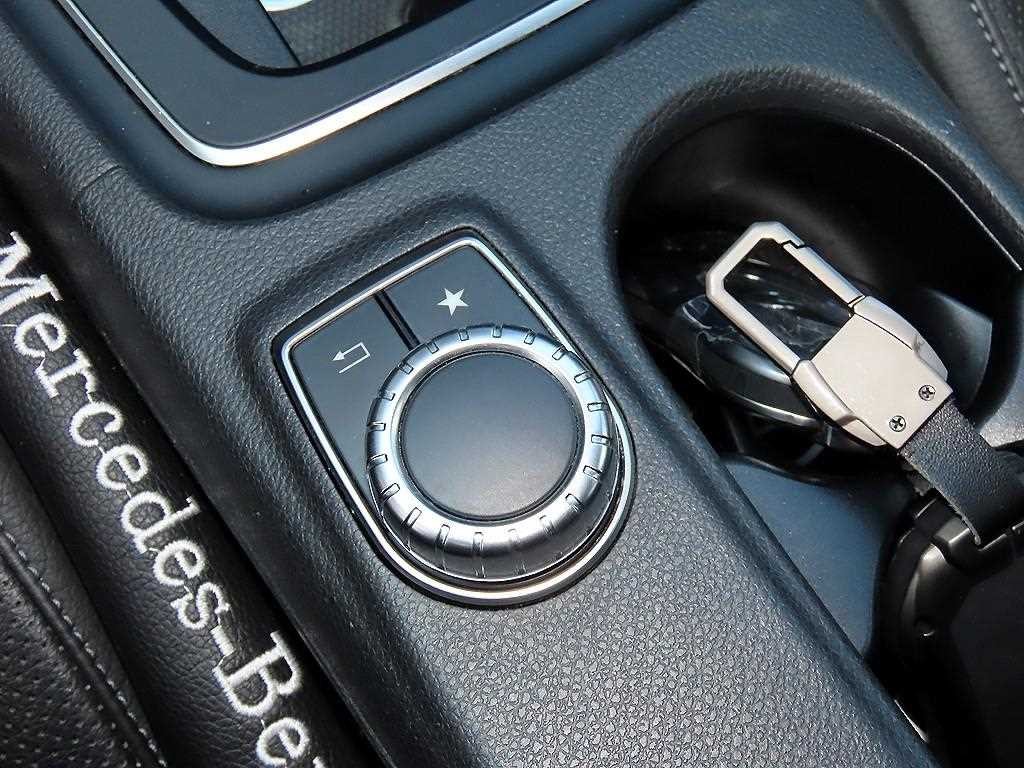 벤츠 GLA 클래스 GLA클래스 X156 GLA220 프리미엄 이미지 13