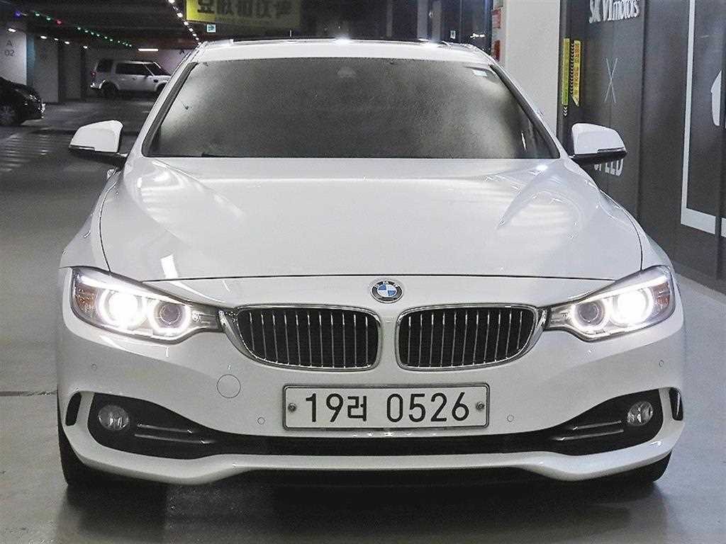 BMW 4시리즈 4시리즈 (F32) 420i 그란쿠페 럭셔리 이미지 2