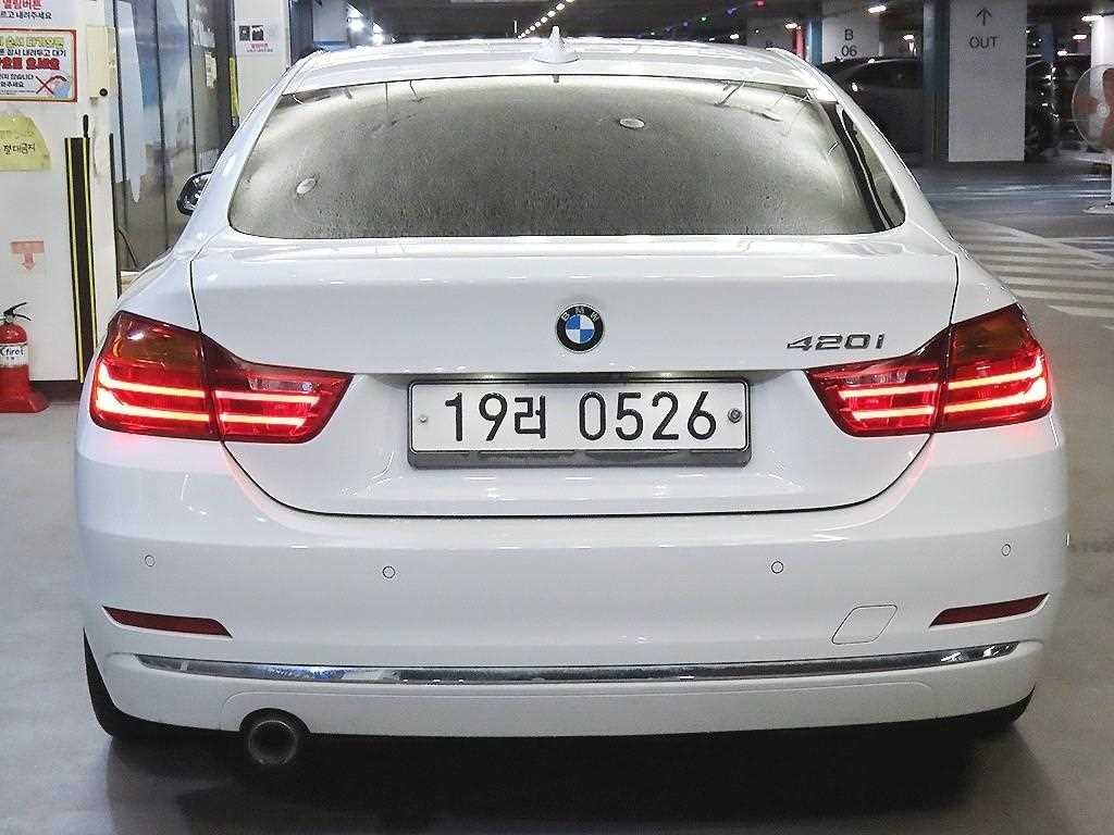 BMW 4시리즈 4시리즈 (F32) 420i 그란쿠페 럭셔리 이미지 5