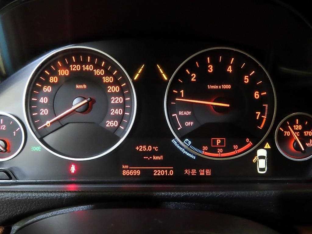 BMW 4시리즈 4시리즈 (F32) 420i 그란쿠페 럭셔리 이미지 9