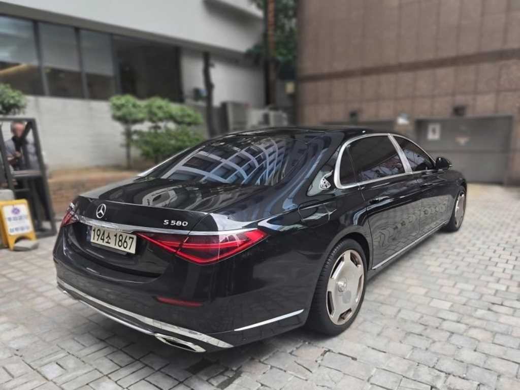 벤츠 S 클래스 S클래스-W223 마이바흐 S580 4MATIC 이미지 5