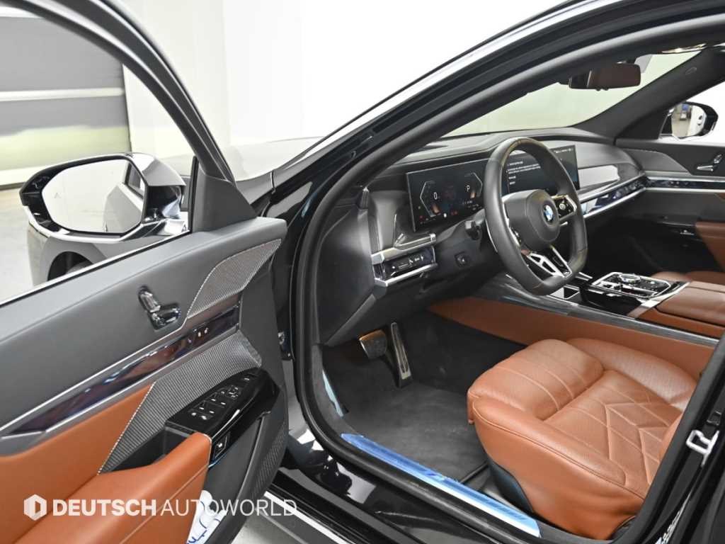 BMW 7시리즈 7시리즈 (G70) 740d xDrive M 스포츠 이미지 11