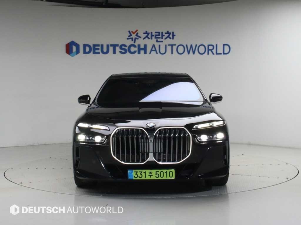 BMW 7시리즈 7시리즈 (G70) 740d xDrive M 스포츠 이미지 3