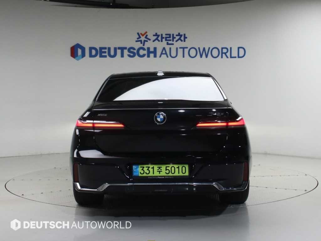 BMW 7시리즈 7시리즈 (G70) 740d xDrive M 스포츠 이미지 4