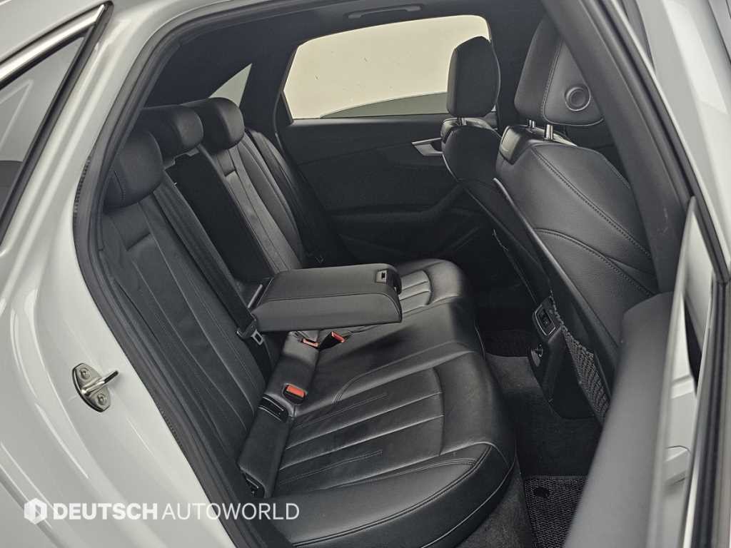 아우디 A4 A4 (B9) 40 TFSI 프리미엄 이미지 12