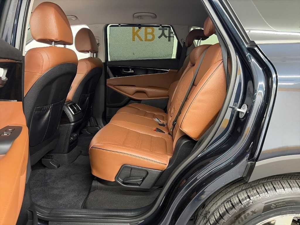 기아 쏘렌토 더 뉴 쏘렌토 디젤 2.2 2WD 노블레스 스페셜 이미지 12