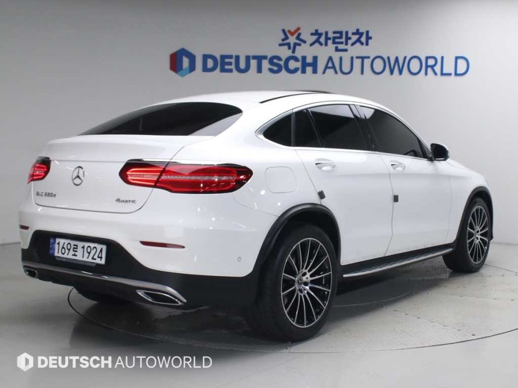 벤츠 GLC 클래스 GLC클래스 X253 GLC 220 d 4MATIC 쿠페 이미지 2