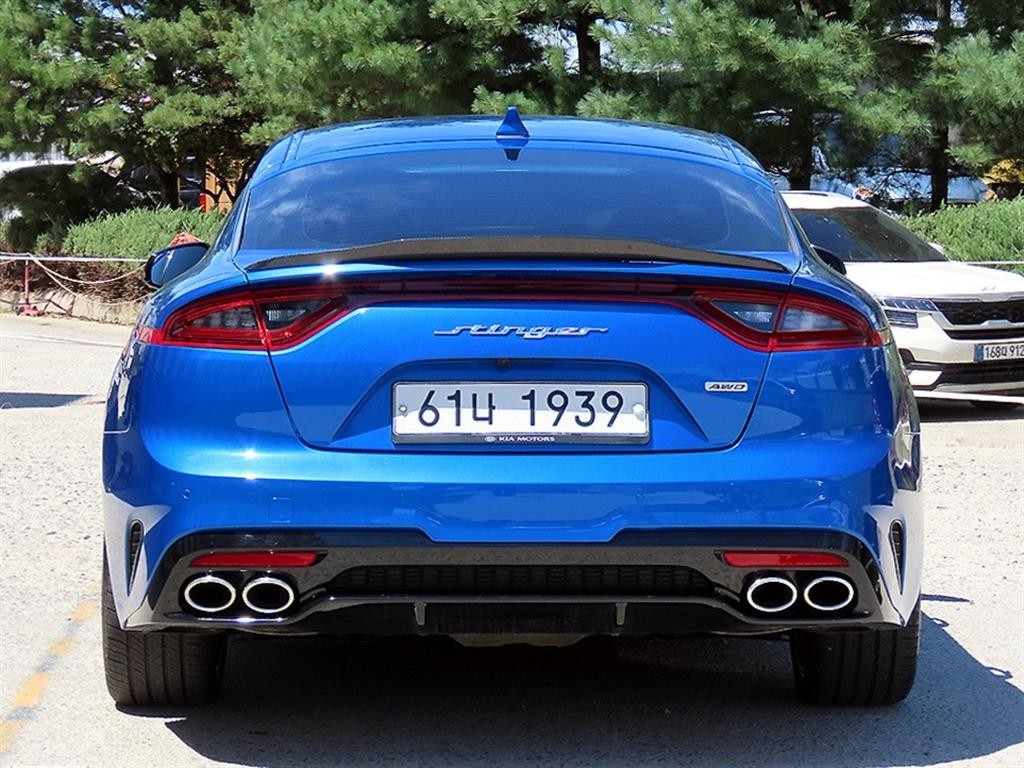 기아 스팅어 가솔린 2.0 터보 AWD 플래티넘 이미지 4