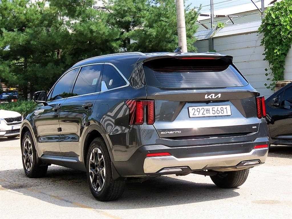 기아 쏘렌토 더 뉴 쏘렌토 4세대 디젤 2.2 4WD 노블레스 이미지 3