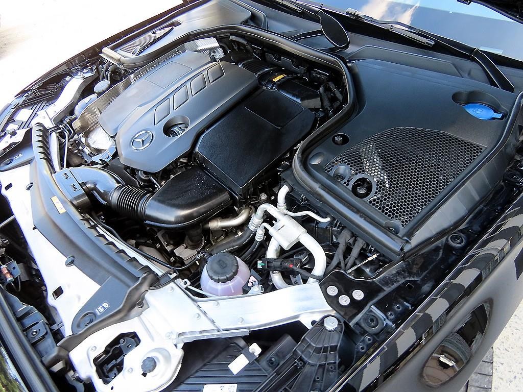 벤츠 E 클래스 E-클래스 W213 E220d 4MATIC AMG라인 이미지 19