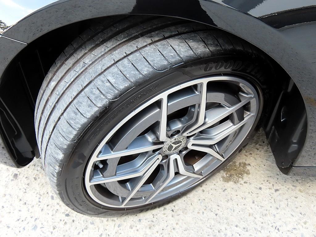 벤츠 E 클래스 E-클래스 W213 E220d 4MATIC AMG라인 이미지 20