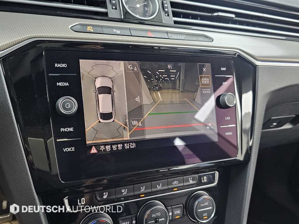 폭스바겐 아테온 2.0 TDI 엘레강스 프레스티지 이미지 15