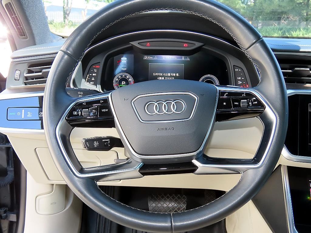 아우디 A7 A7 (4K) 55 TFSI 콰트로 프리미엄 이미지 8