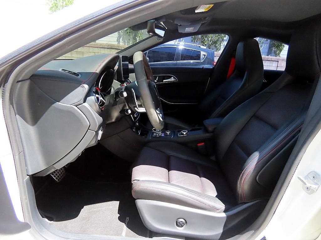 벤츠 CLA 클래스 CLA클래스 CLA 45 AMG 4MATIC 이미지 5