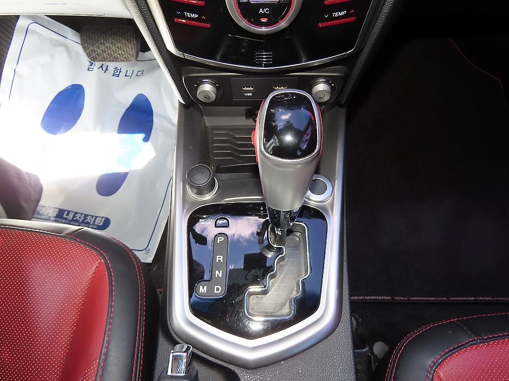 KG모빌리티(쌍용) 티볼리 가솔린 2WD 1.6 VX 이미지 10