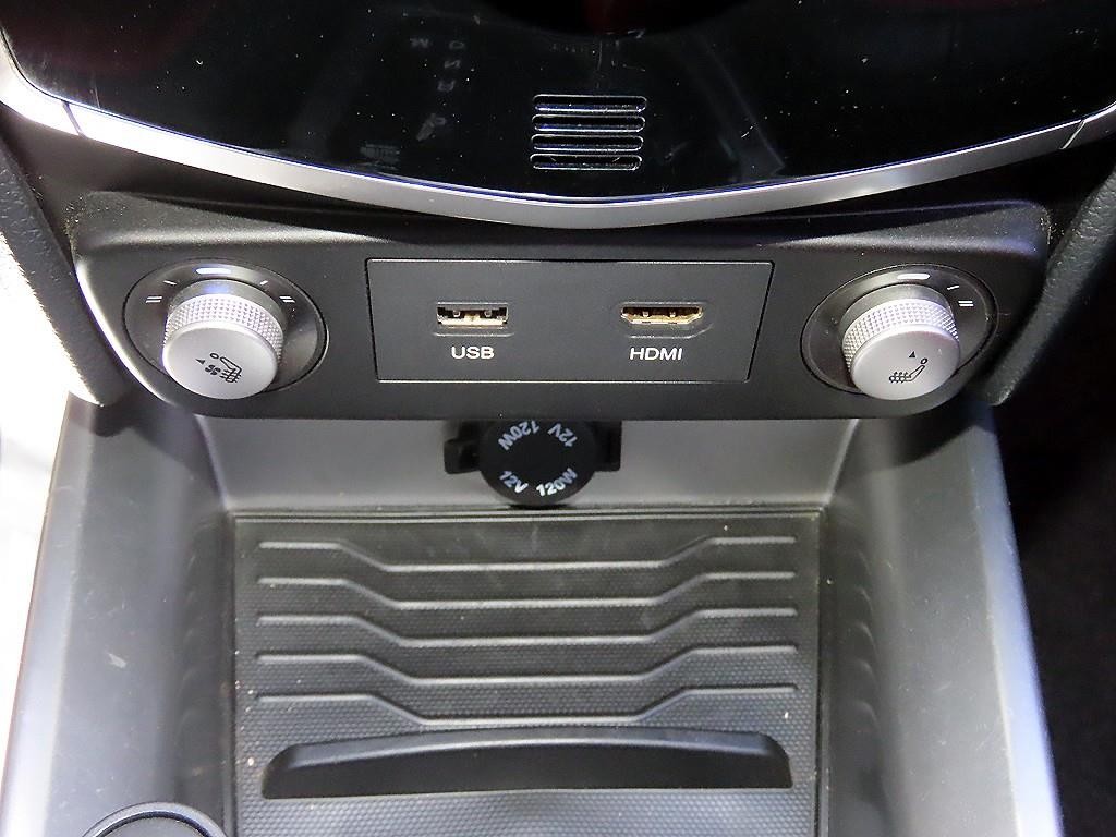 KG모빌리티(쌍용) 티볼리 가솔린 2WD 1.6 VX 이미지 16