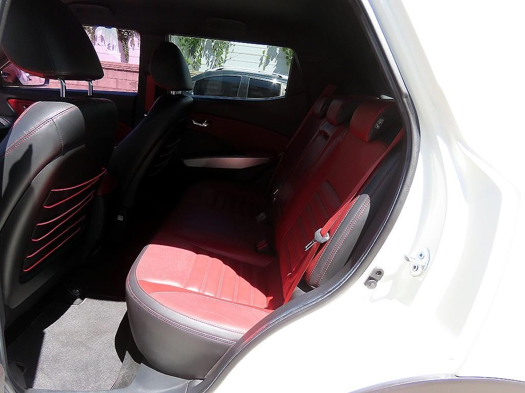 KG모빌리티(쌍용) 티볼리 가솔린 2WD 1.6 VX 이미지 7
