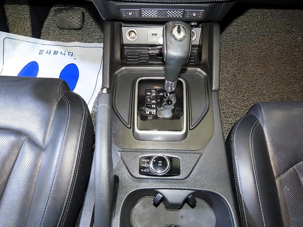 KG모빌리티(쌍용) 렉스턴 렉스턴 스포츠 칸 디젤 2.2 4WD 프로페셔널 S 이미지 12