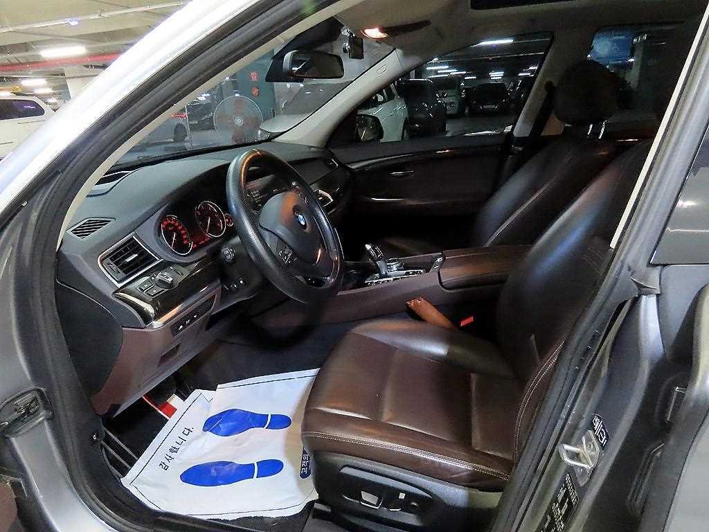 BMW 그란투리스모 5시리즈 GT (F07) GT 30d xDRIVE 이미지 6