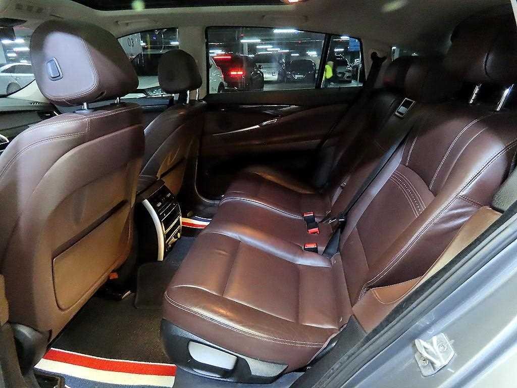 BMW 그란투리스모 5시리즈 GT (F07) GT 30d xDRIVE 이미지 7