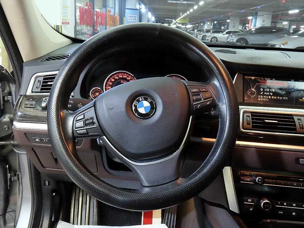 BMW 그란투리스모 5시리즈 GT (F07) GT 30d xDRIVE 이미지 8